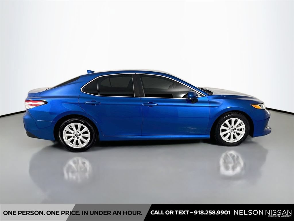 Used 2019 Toyota Camry LE FWD image 4