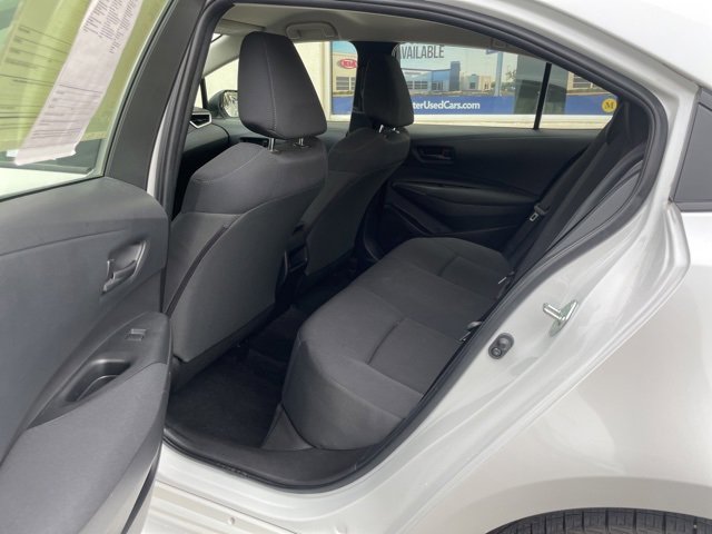 Used 2022 Toyota Corolla LE image 25