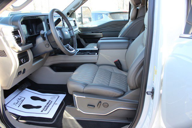 Used 2026 Ford F450 Platinum w/ Platinum Plus Package image 10