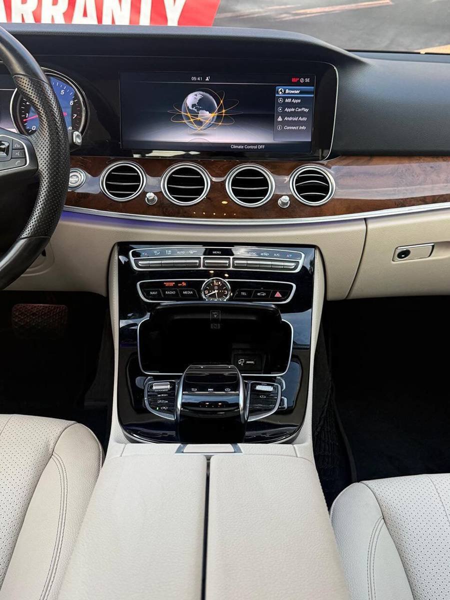 Used 2017 Mercedes-Benz E 300 4MATIC image 14