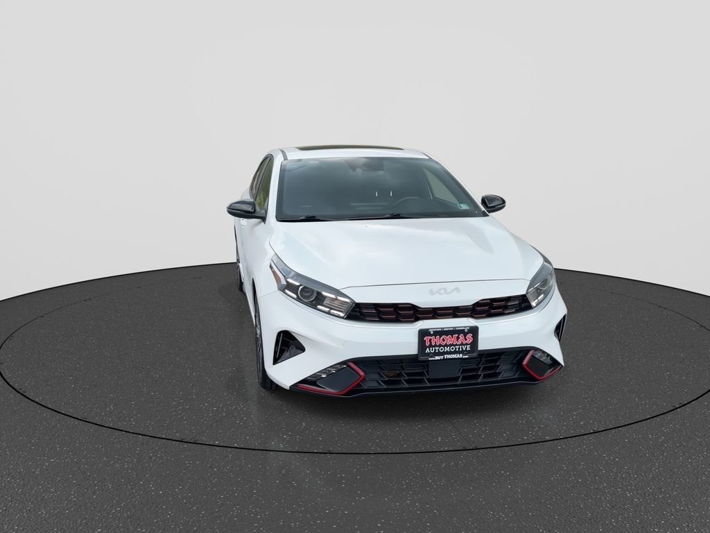 Used 2022 Kia Forte GT-Line w/ GT-Line Premium Package FWD image 3