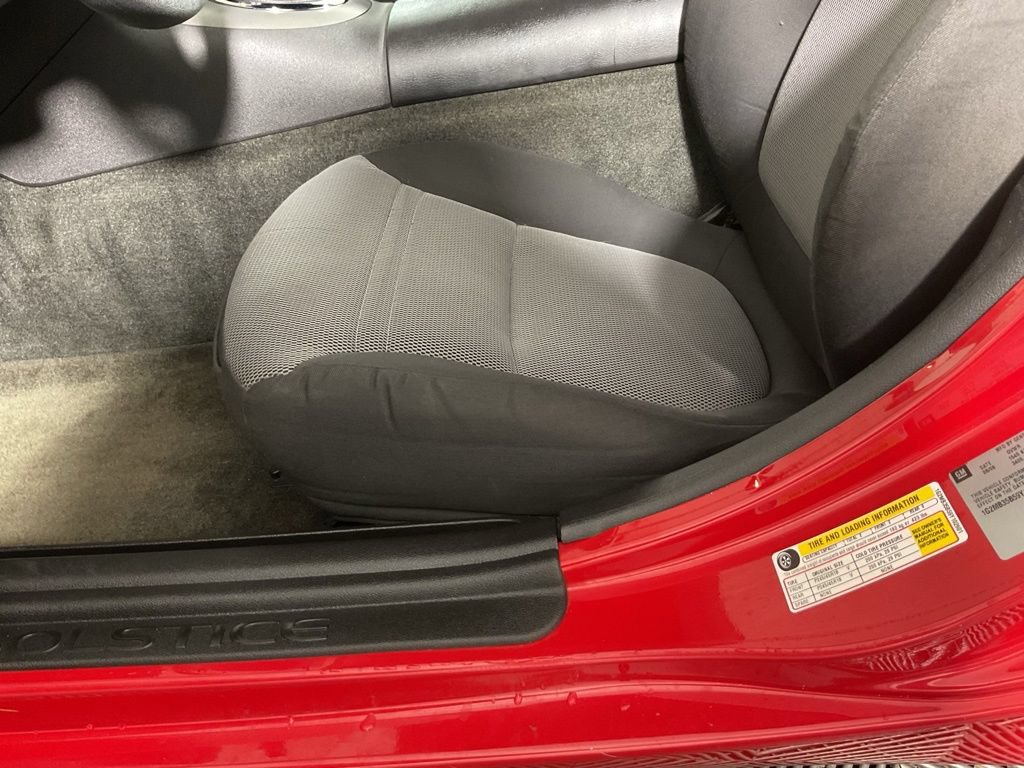 Used 2009 Pontiac Solstice Convertible w/ Preferred Package RWD image 17
