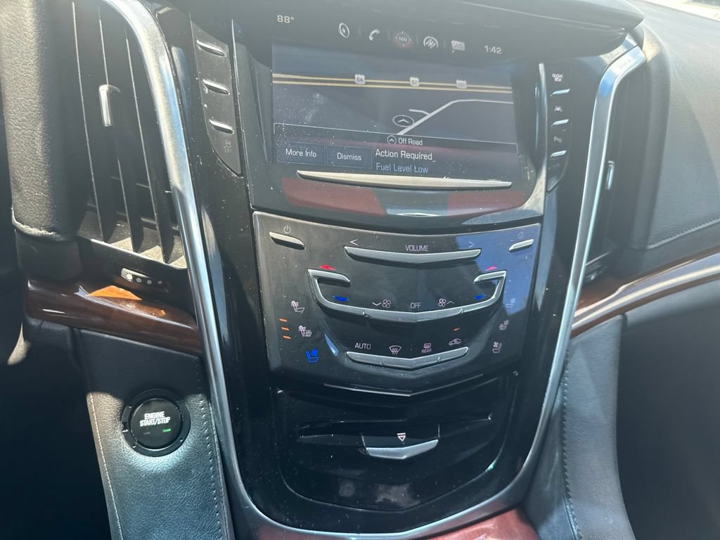 Used 2019 Cadillac Escalade ESV Luxury AWD/4WD image 20