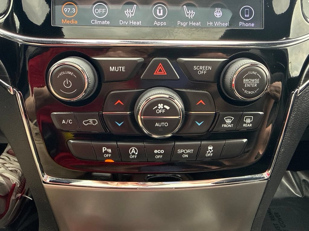 Used 2020 Jeep Grand Cherokee Limited AWD/4WD image 40
