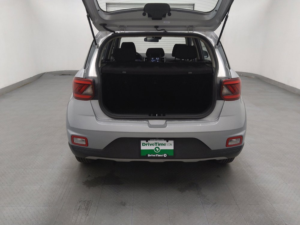 Used 2021 Hyundai Venue SE image 29