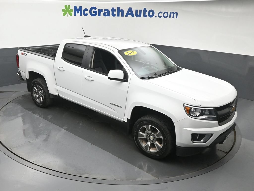 Used 2017 Chevrolet Colorado Z71 AWD/4WD image 3