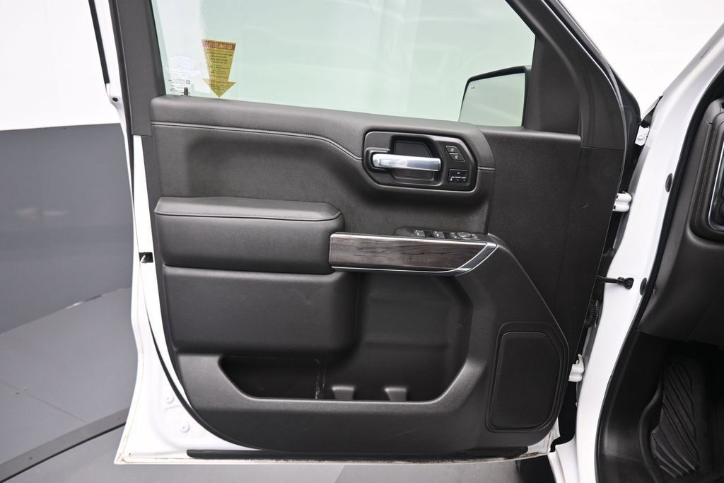 Used 2021 Chevrolet Silverado 1500 LTZ w/ Safety Package II AWD/4WD image 9