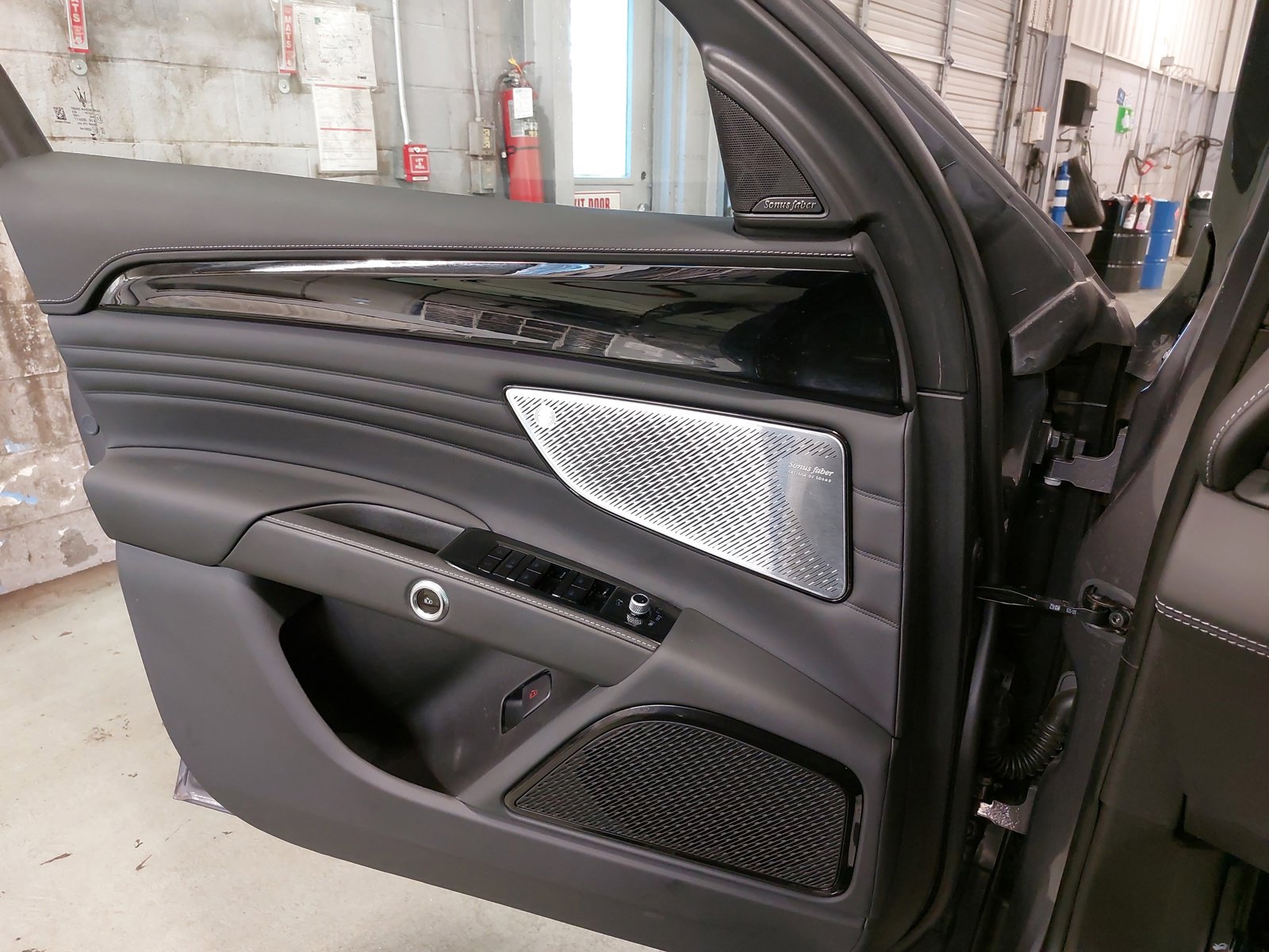 Used 2023 Maserati Grecale GT image 29