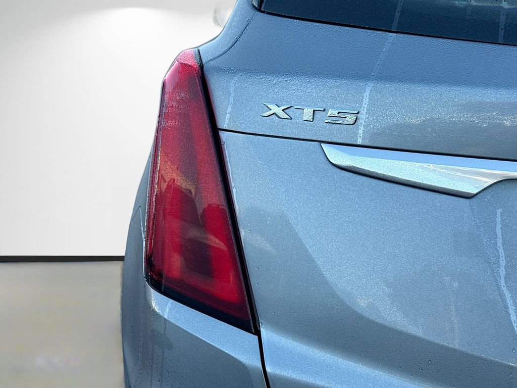 Used 2022 Cadillac XT5 Premium Luxury image 10