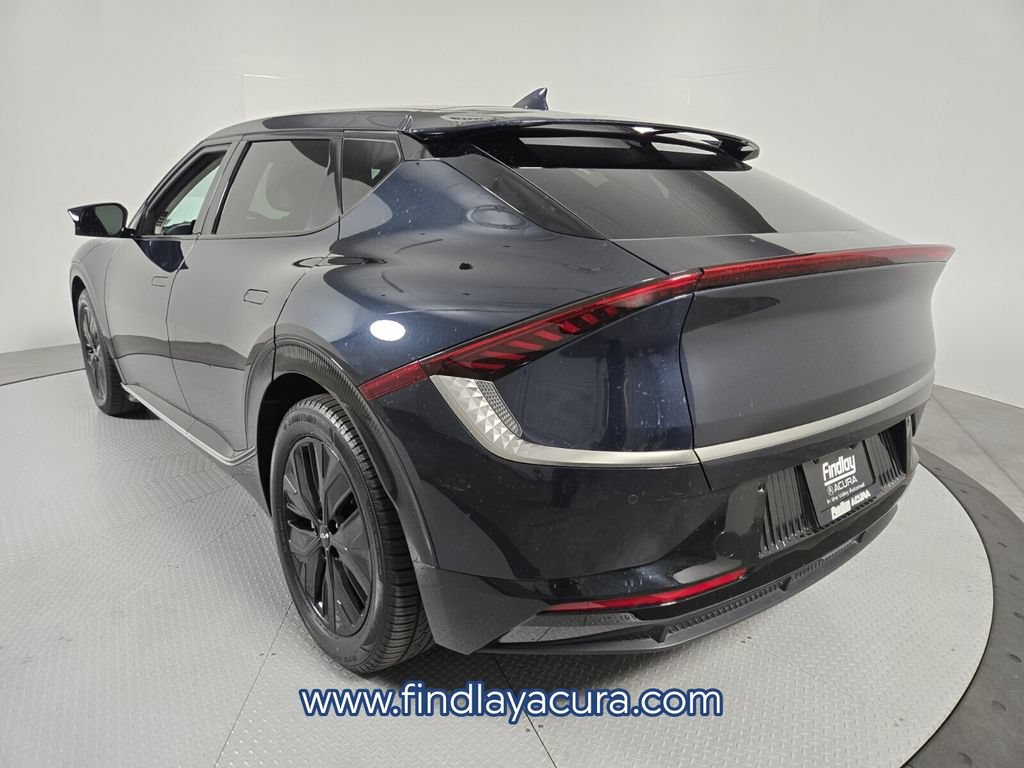 Used 2022 Kia EV6 Wind RWD image 4