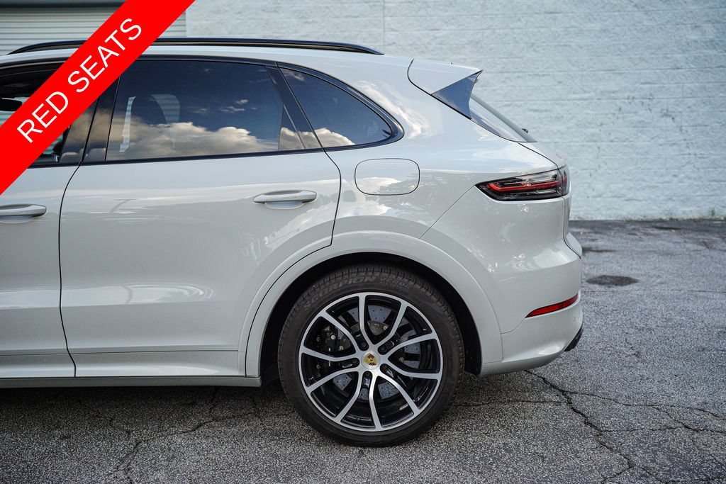 Used 2021 Porsche Cayenne Turbo S AWD/4WD image 11