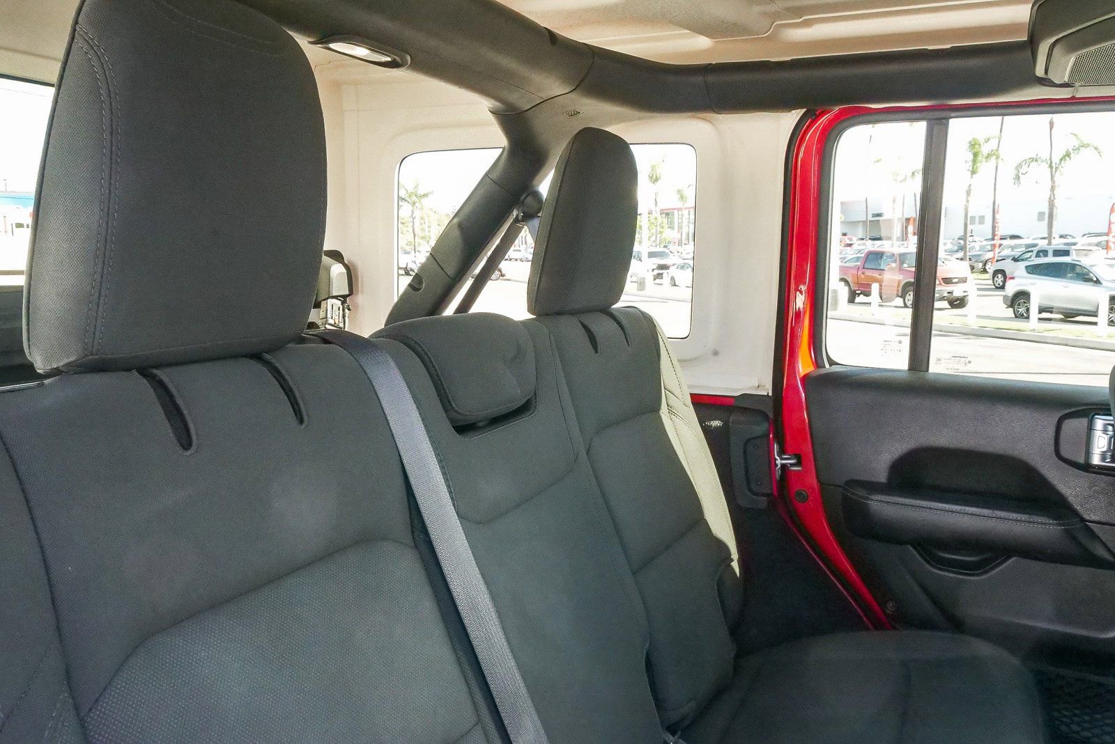 Used 2021 Jeep Wrangler Unlimited Sahara image 15