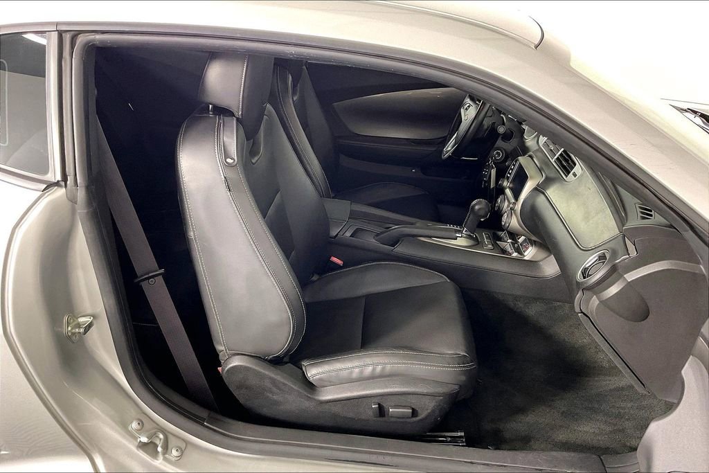 Used 2015 Chevrolet Camaro LT w/ RS Package image 9