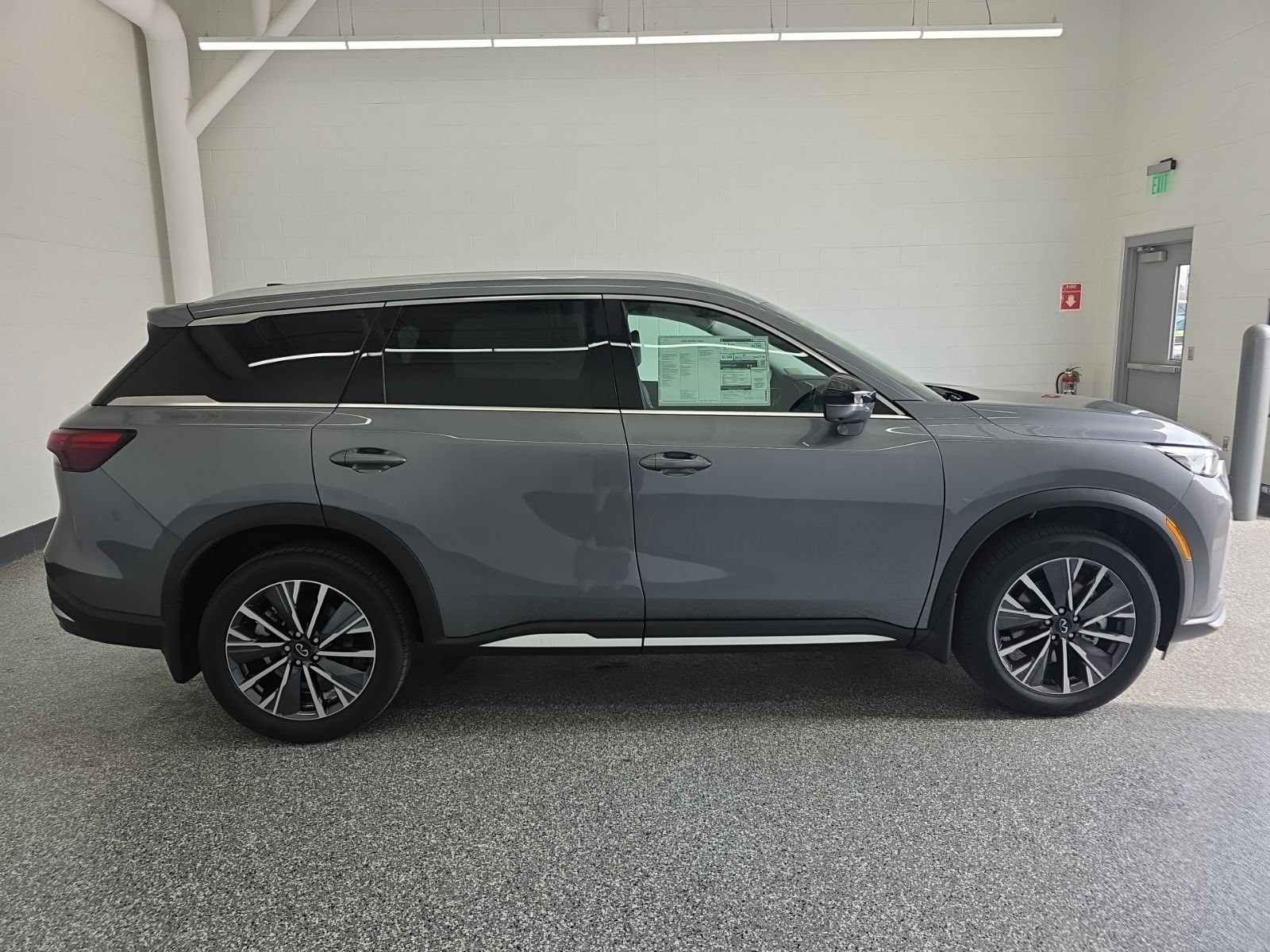 New 2026 INFINITI QX60 Luxe w/ Cargo Package AWD/4WD image 6