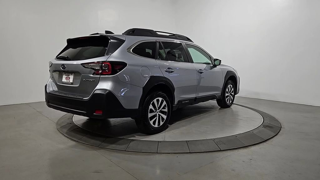 Certified 2025 Subaru Outback Premium AWD/4WD image 5
