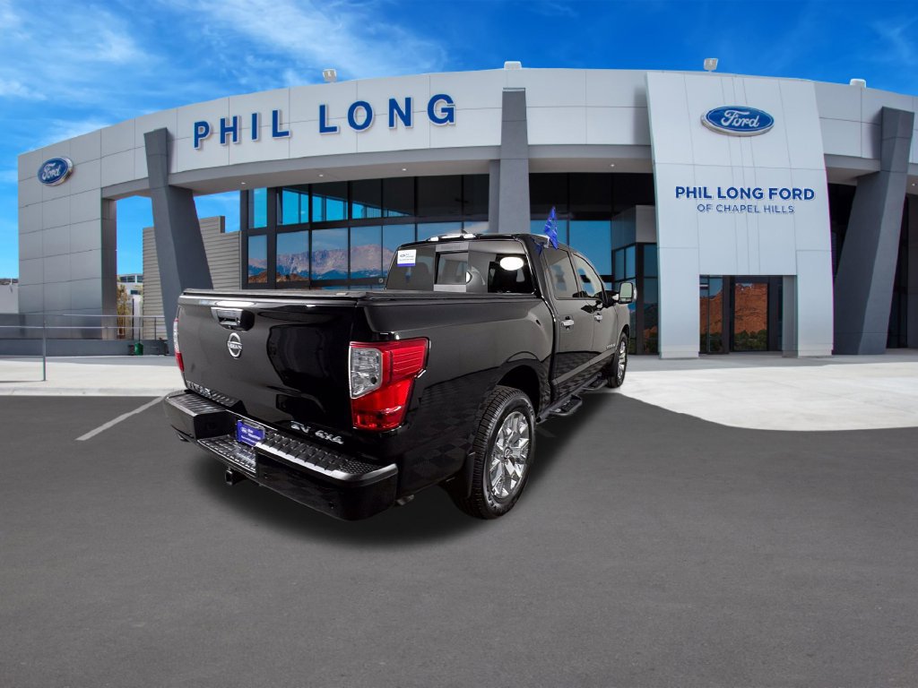 Used 2024 Nissan Titan SV w/ SV Convenience Package AWD/4WD image 5