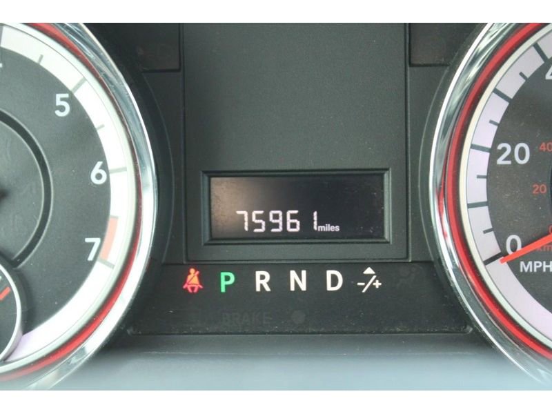 Used 2015 Dodge Grand Caravan American Value Package w/ UConnect Hands-Free Group image 23