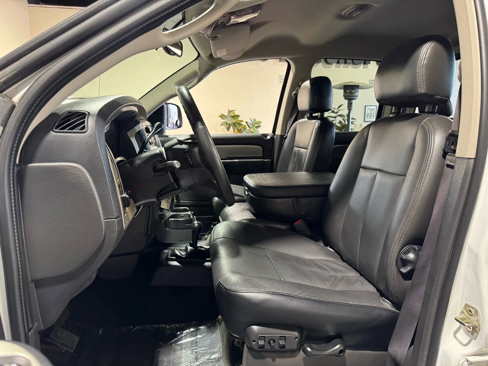 Used 2005 Dodge Ram 2500 Truck SLT w/ Trailer Tow Group AWD/4WD image 11