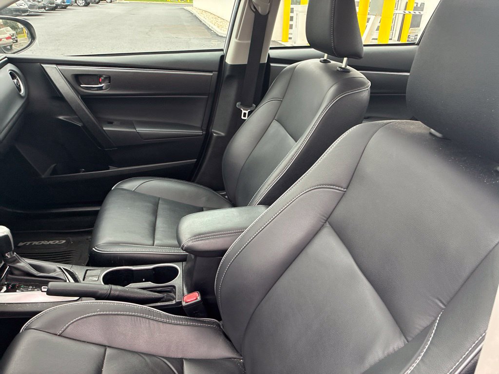 Used 2017 Toyota Corolla XLE w/ Carpet Mat Package (TMS) FWD image 26