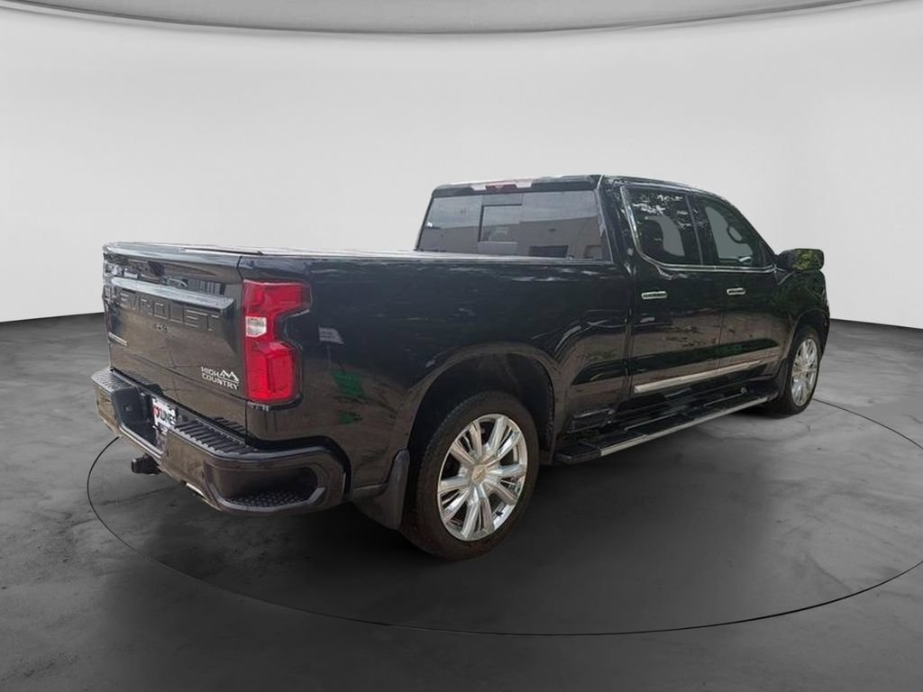 Used 2022 Chevrolet Silverado 1500 High Country w/ High Country Premium Package AWD/4WD image 10