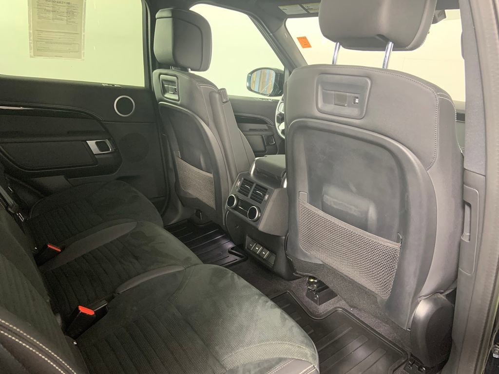 Used 2023 Land Rover Discovery S R-Dynamic AWD/4WD image 15