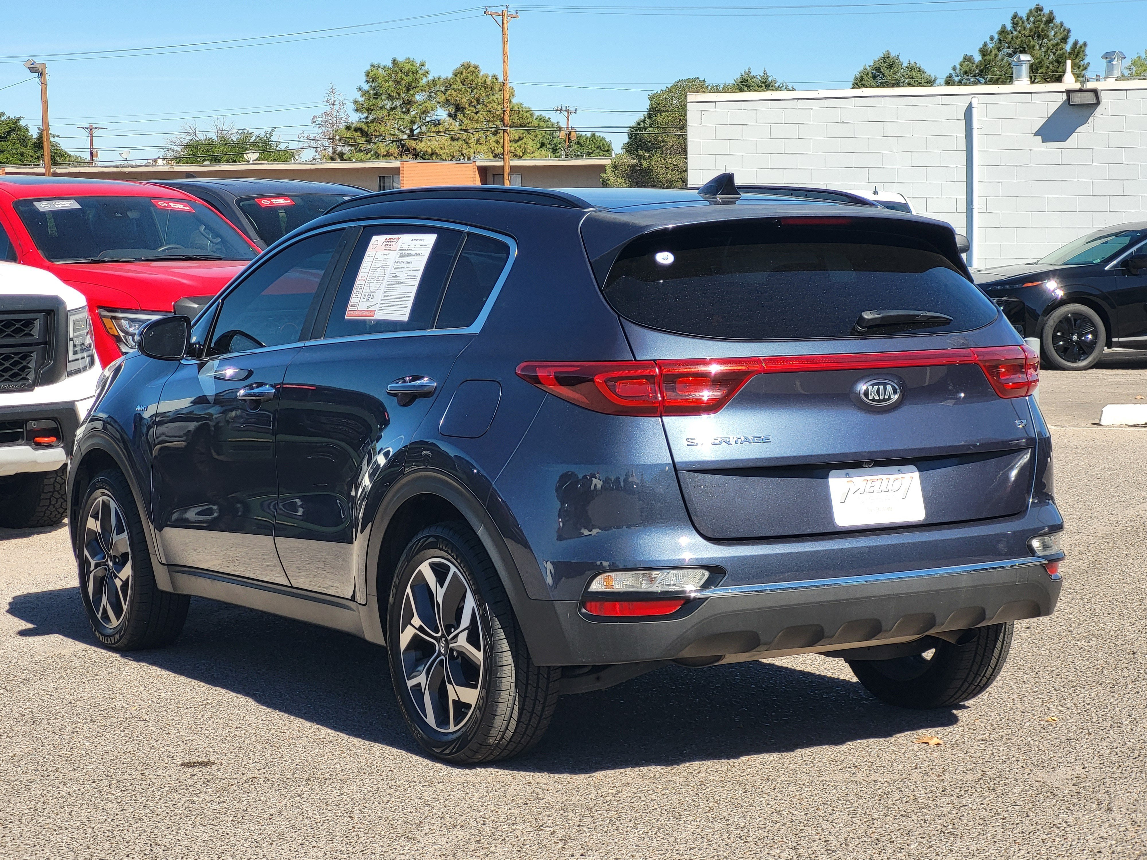 Used 2022 Kia Sportage EX AWD/4WD image 4