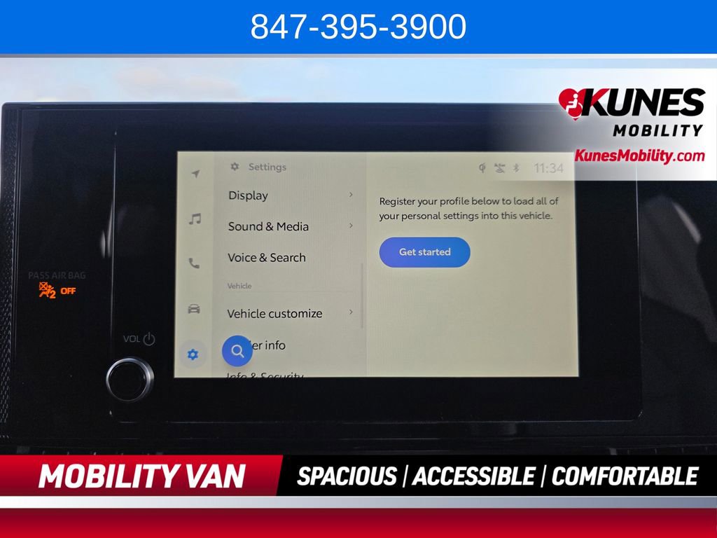 Used 2026 Toyota Sienna LE FWD image 55