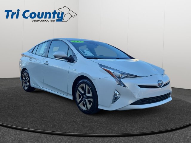 Used 2016 Toyota Prius Four Touring FWD image 1