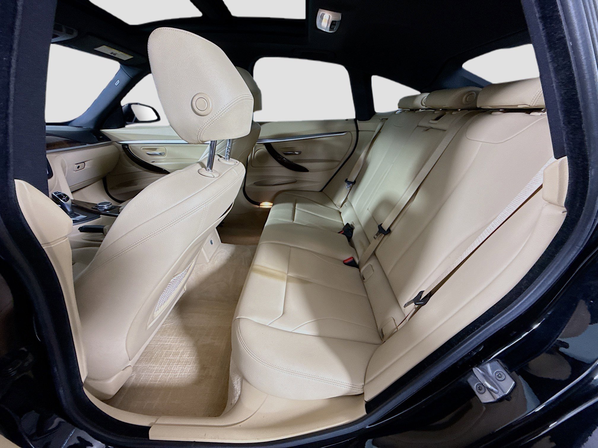 Used 2016 BMW 328i xDrive w/ Driver Assistance Package image 25