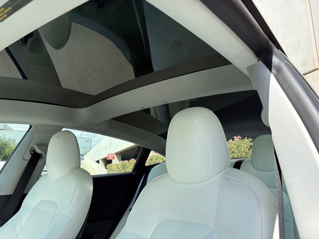 Used 2021 Tesla Model 3 Standard Range Plus RWD image 9