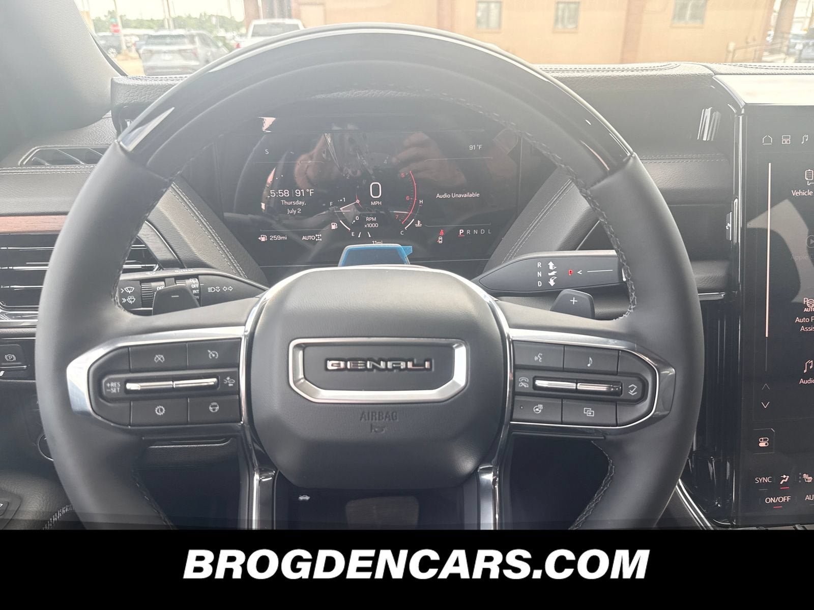 New 2026 GMC Yukon XL Denali w/ Advanced Technology Package AWD/4WD image 4