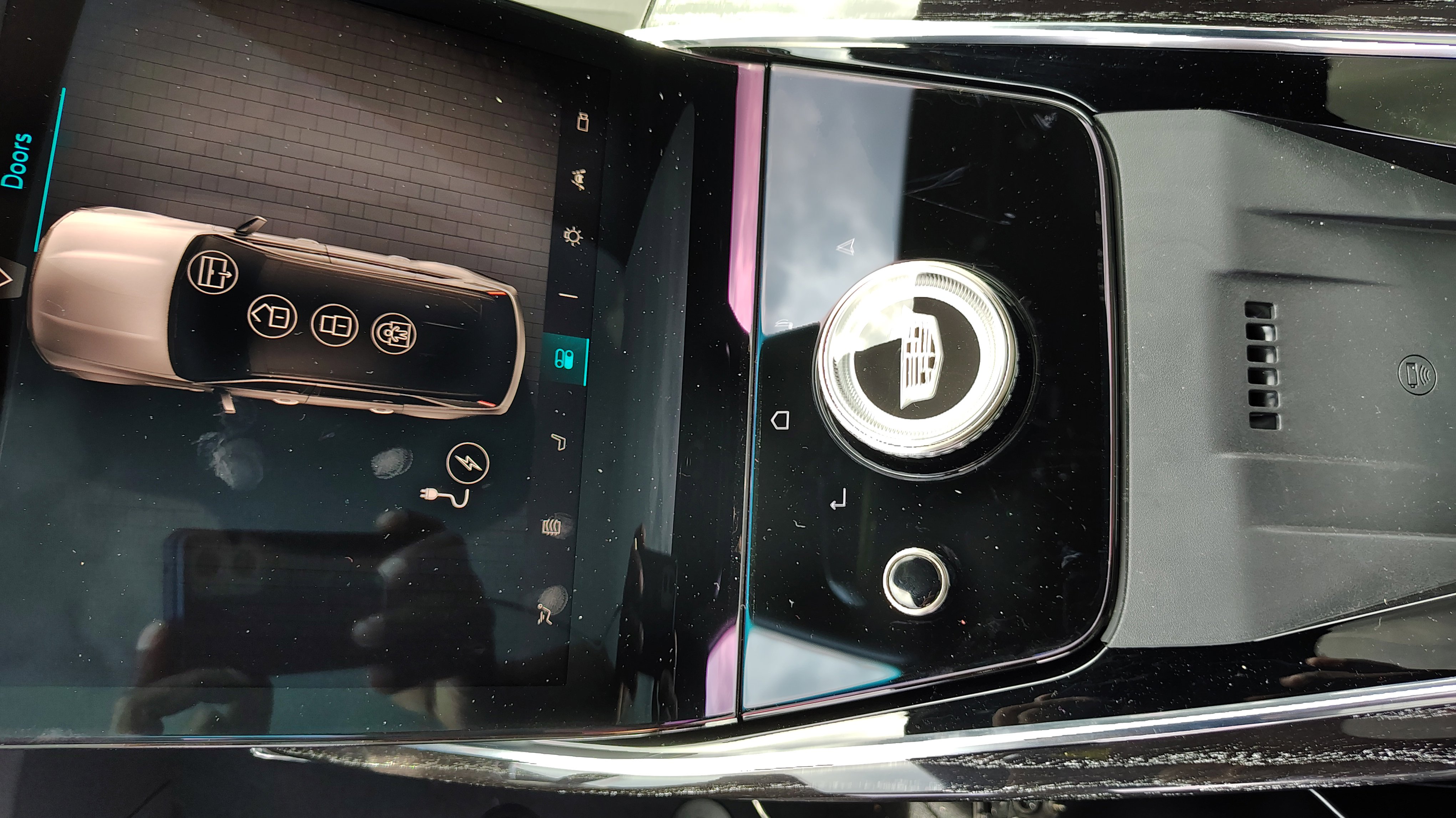 New 2025 Cadillac Escalade IQ Luxury 1 image 27