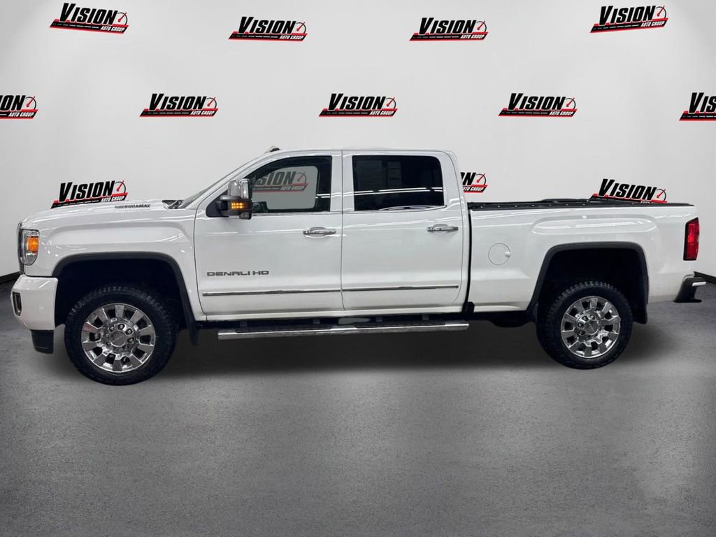 Used 2017 GMC Sierra 2500 Denali w/ Duramax Plus Package AWD/4WD image 8