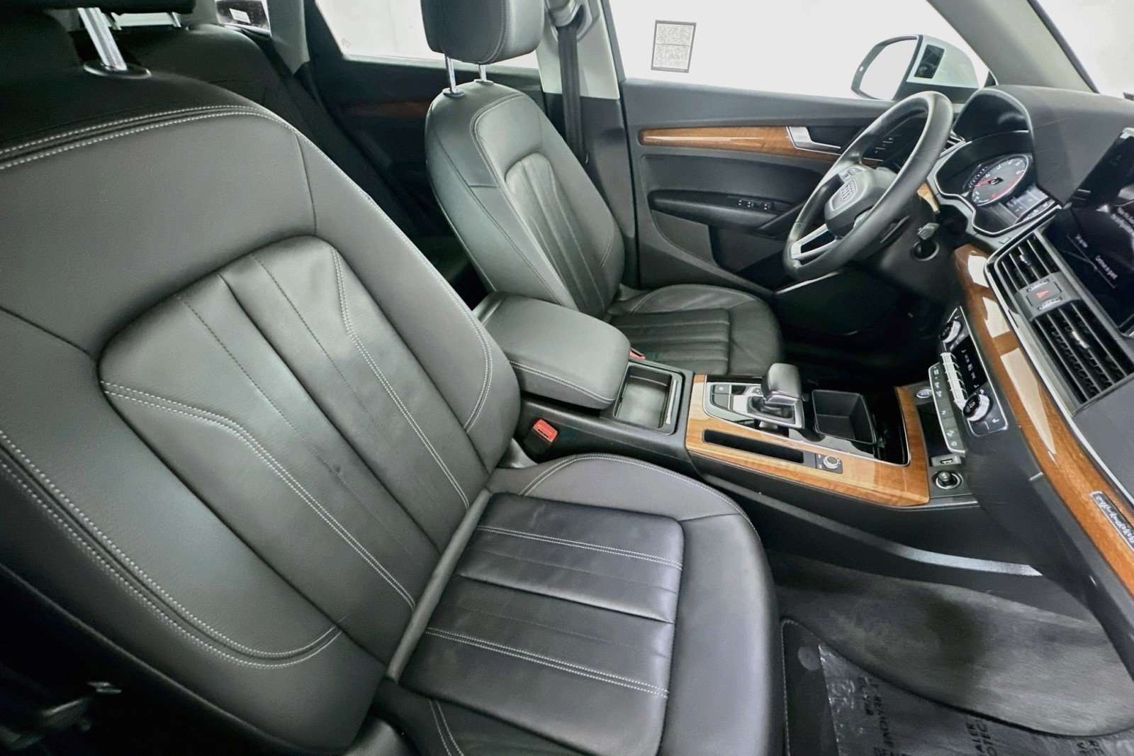 Used 2021 Audi Q5 2.0T Premium w/ Convenience Package AWD/4WD image 8