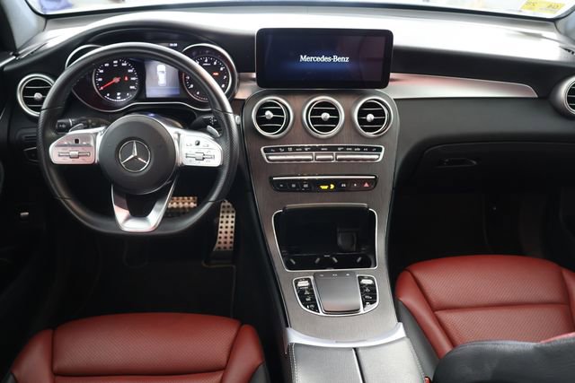 Used 2022 Mercedes-Benz GLC 300 4MATIC w/ AMG Line image 2