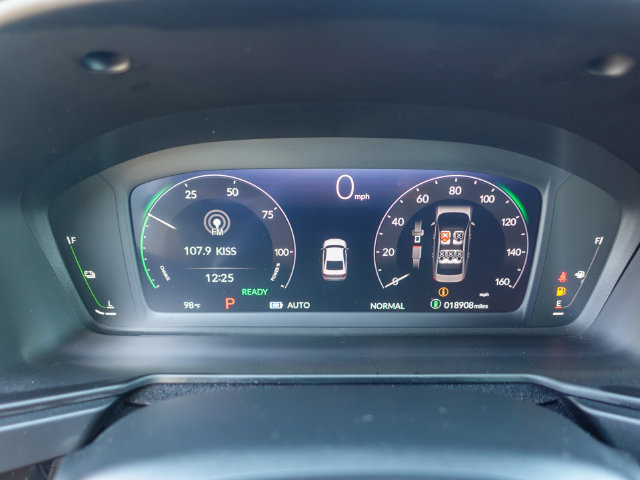 Used 2025 Honda Accord Sport image 16