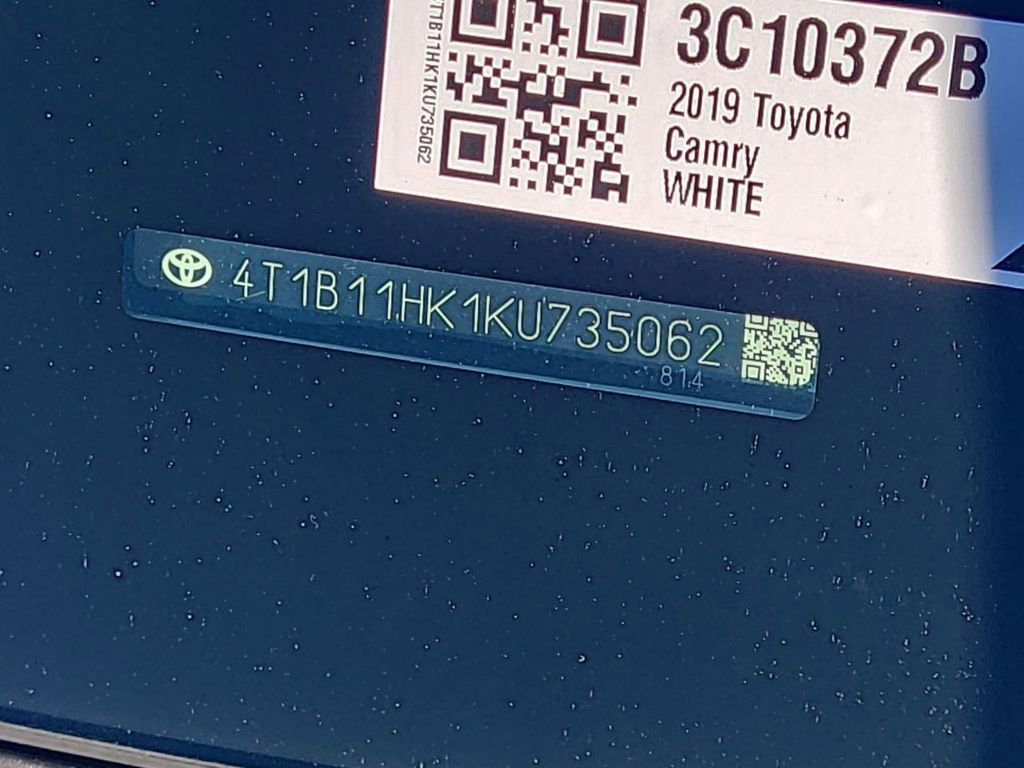 Used 2019 Toyota Camry LE image 37