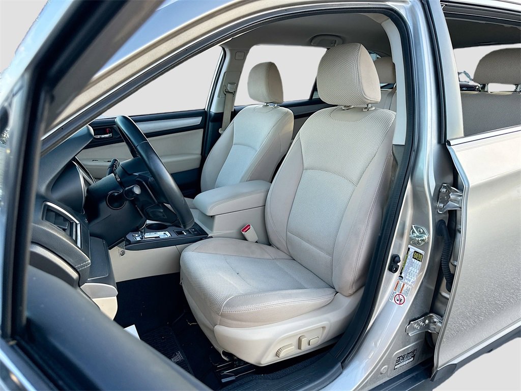 Used 2018 Subaru Outback 2.5i Premium image 19