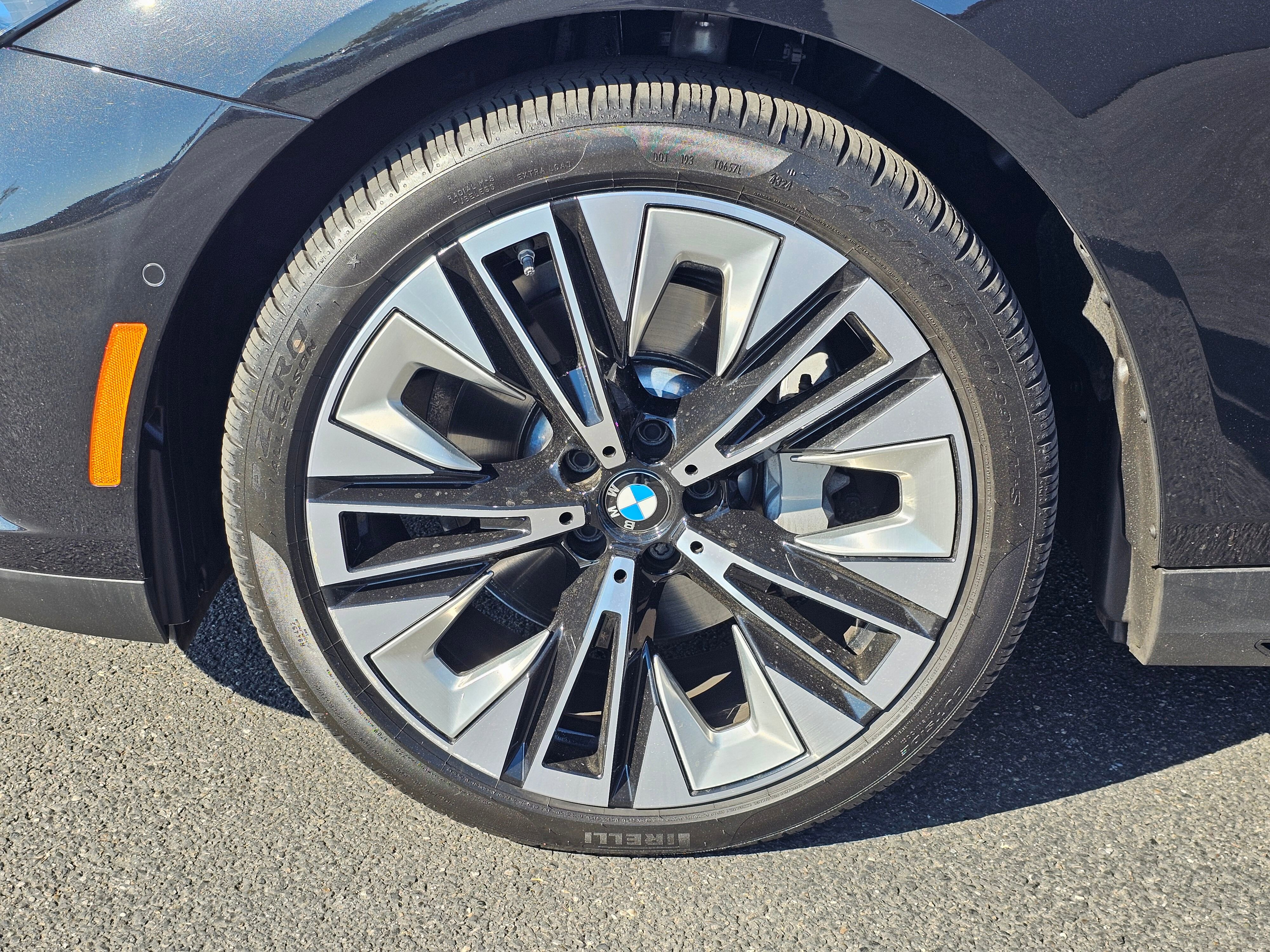 Certified 2025 BMW 530i xDrive w/ Premium Package image 8