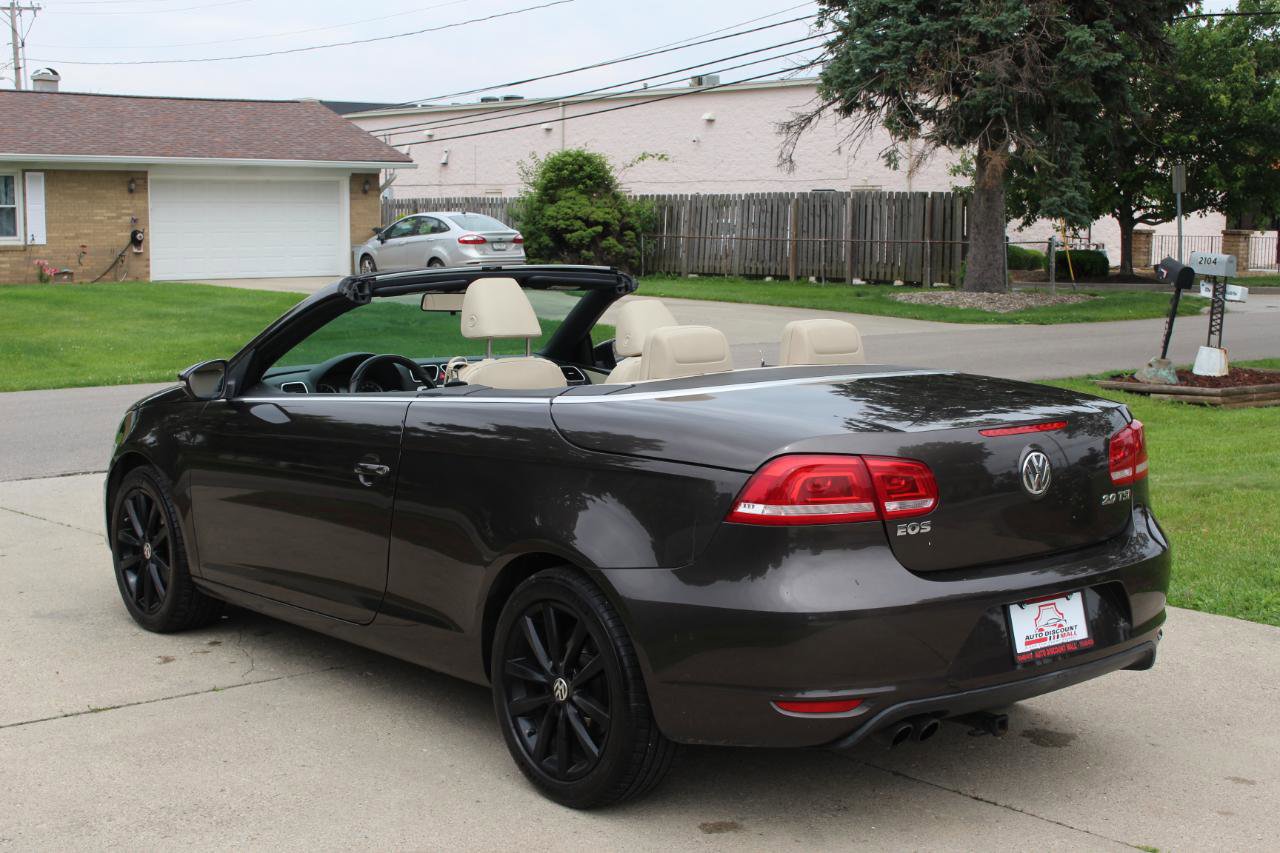 Used 2015 Volkswagen Eos Komfort FWD image 12