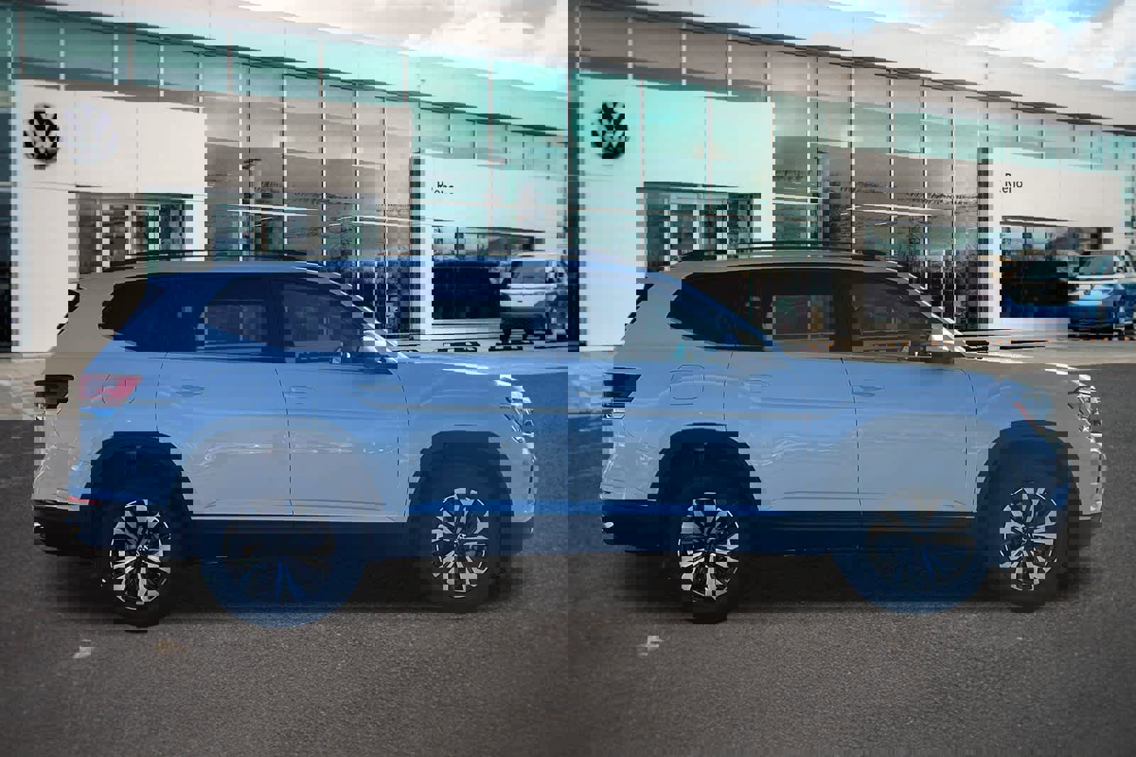 New 2026 Volkswagen Atlas SE image 4