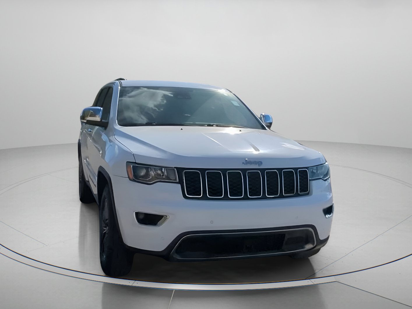 Used 2018 Jeep Grand Cherokee Limited image 4