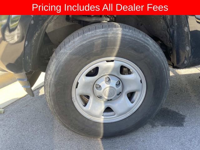 Used 2023 Toyota Tacoma SR AWD/4WD image 2