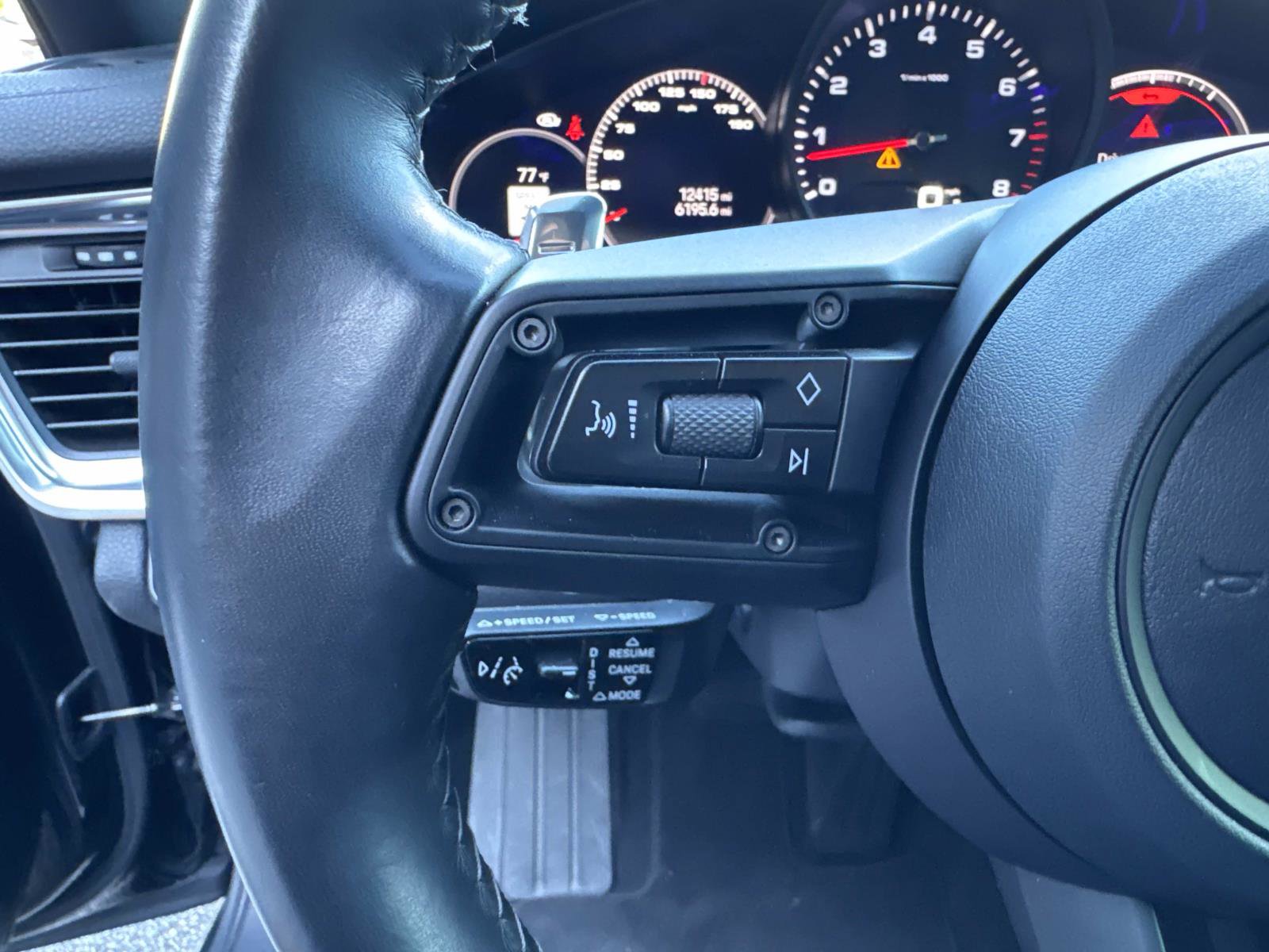 Certified 2023 Porsche Panamera Platinum Edition image 32