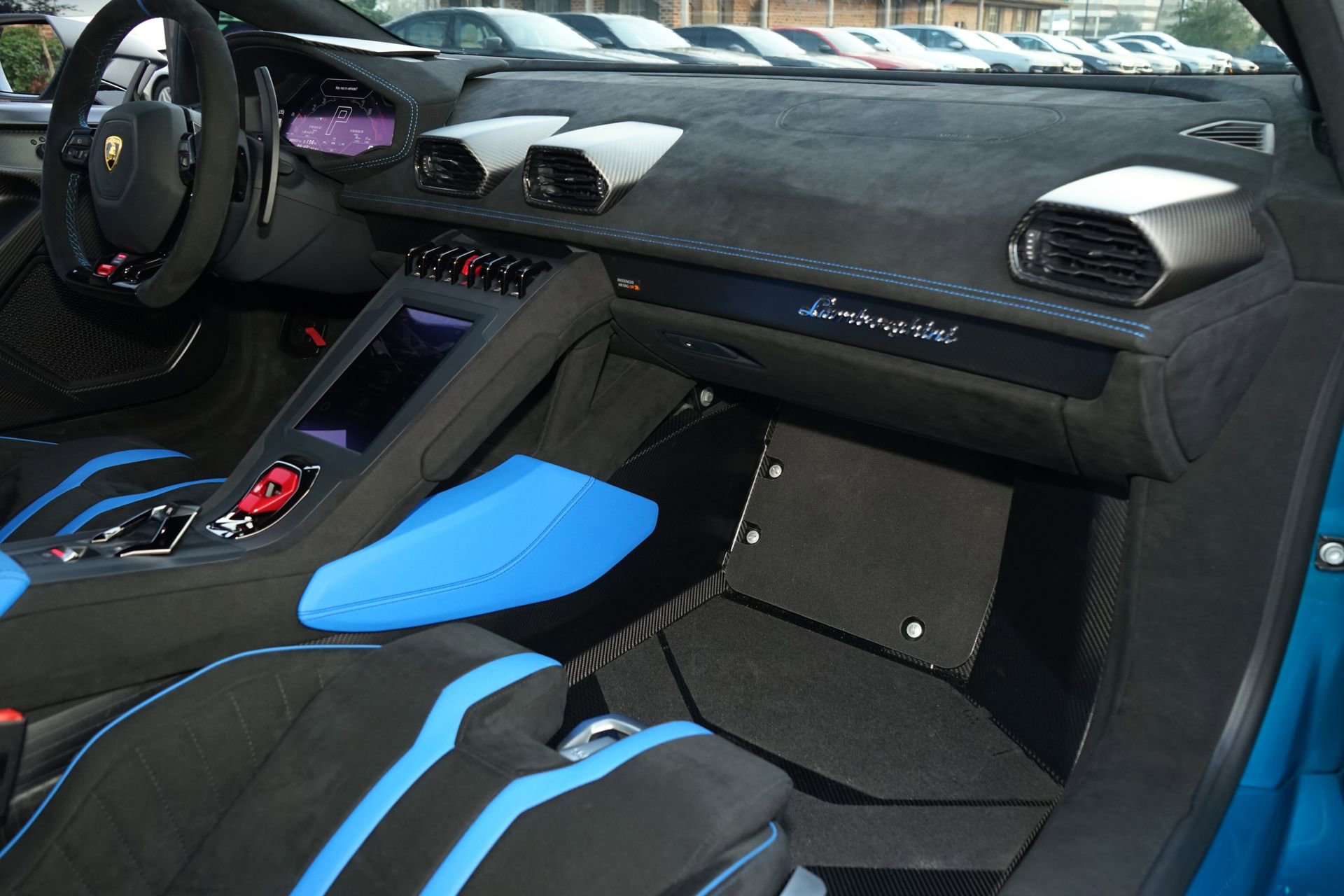 Used 2022 Lamborghini Huracan STO image 16