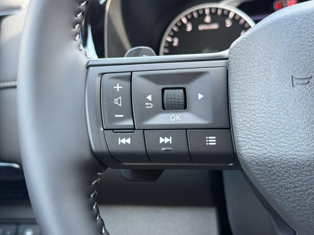 New 2026 Nissan Pathfinder SV w/ Lighting Package FWD image 29