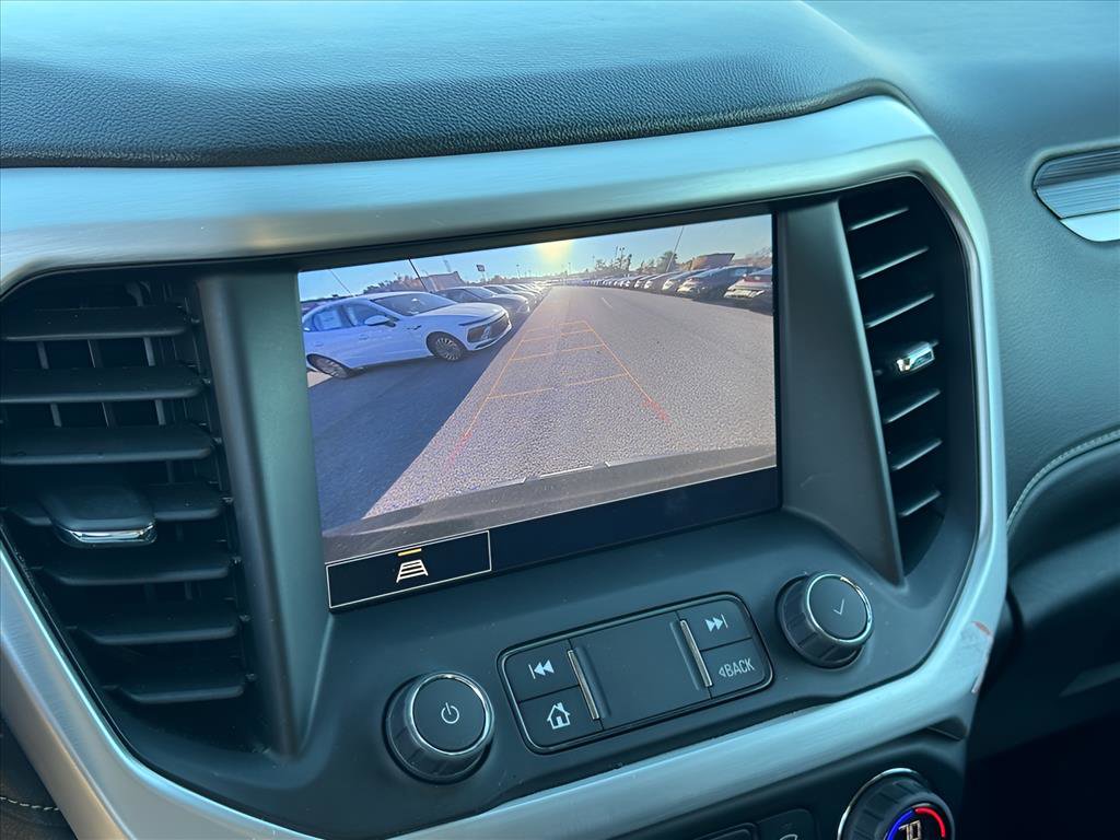 Used 2023 GMC Acadia SLT image 26