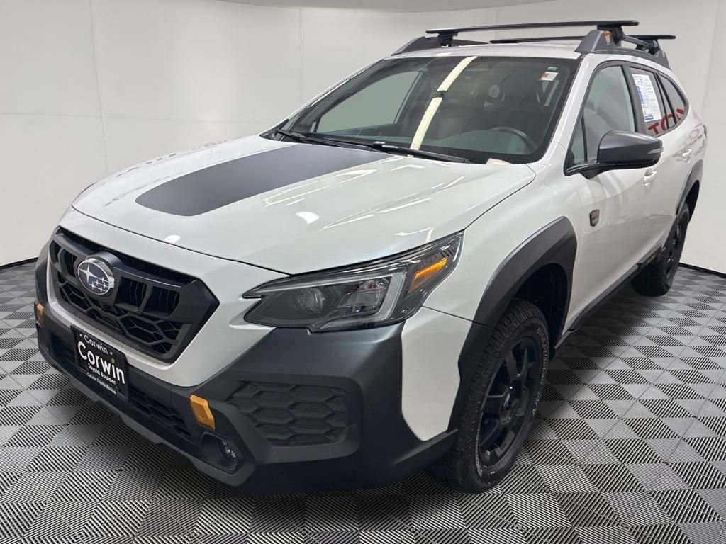 Used 2025 Subaru Outback Wilderness AWD/4WD image 3