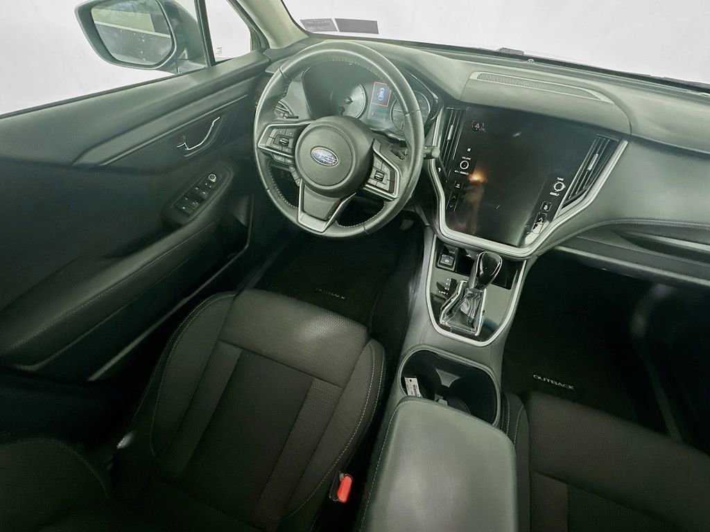 Used 2022 Subaru Outback Premium image 9