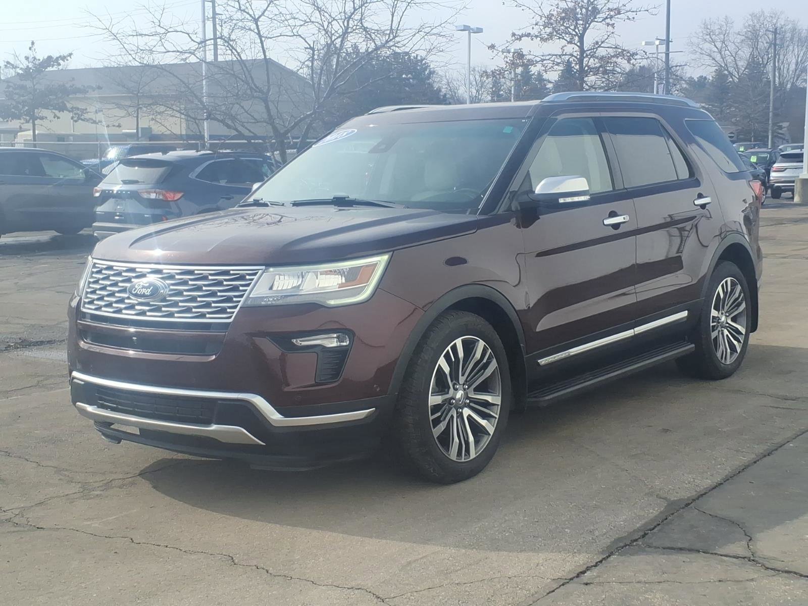 Used 2018 Ford Explorer Platinum image 3